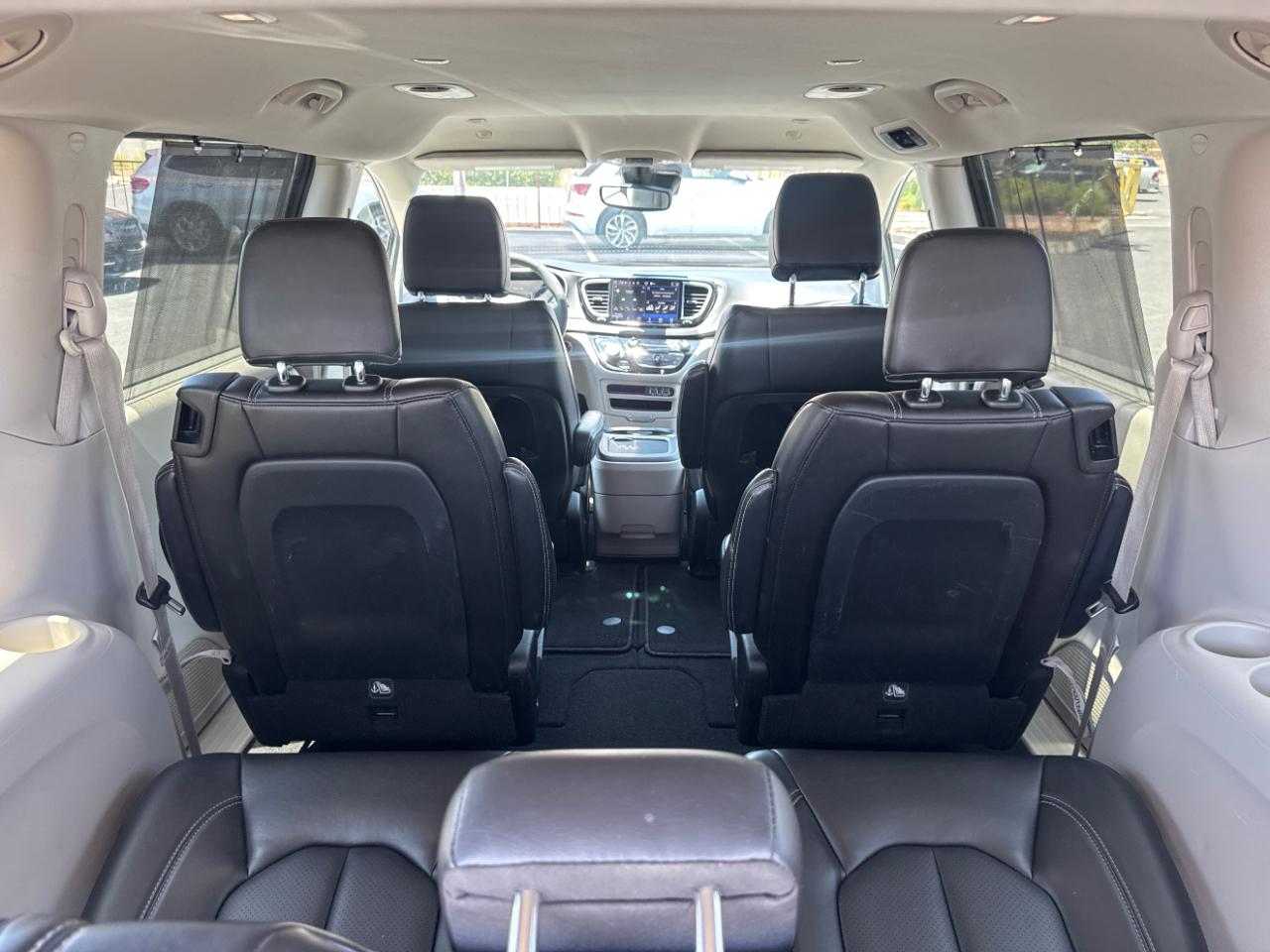 Chrysler Pacifica Touring L 2023