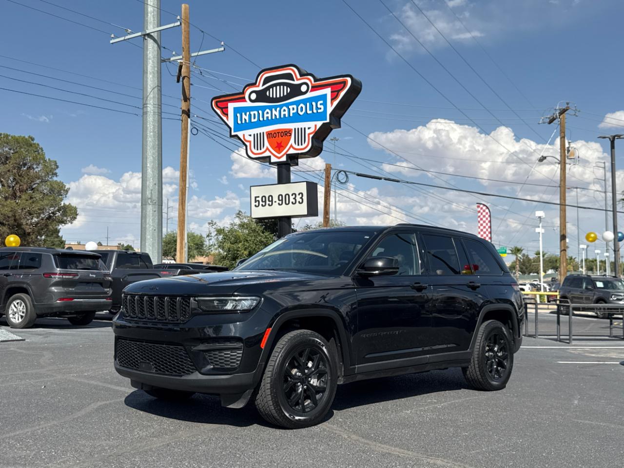 2024 Jeep Grand Cherokee Laredo 4WD