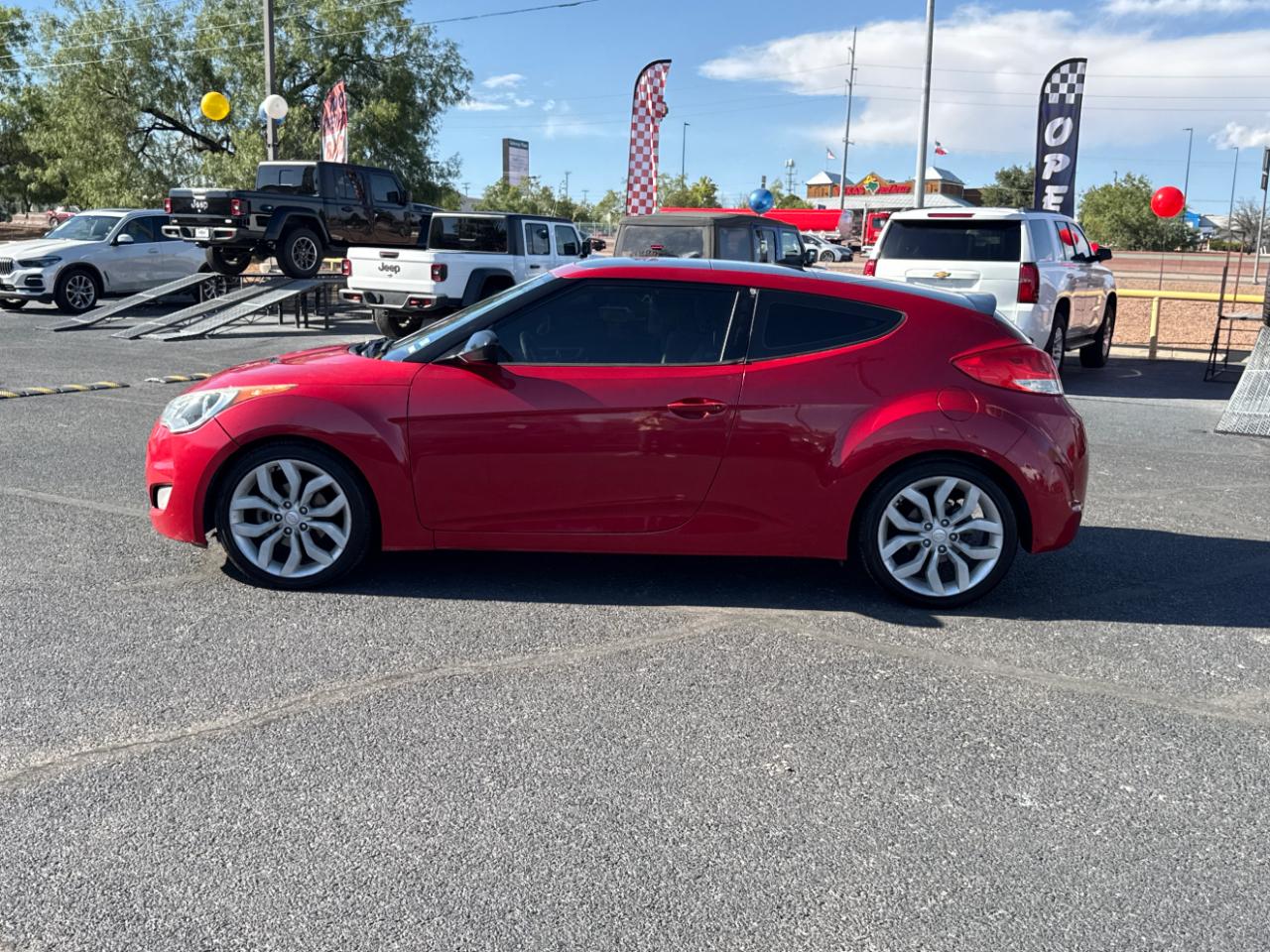 Hyundai Veloster Base 2013