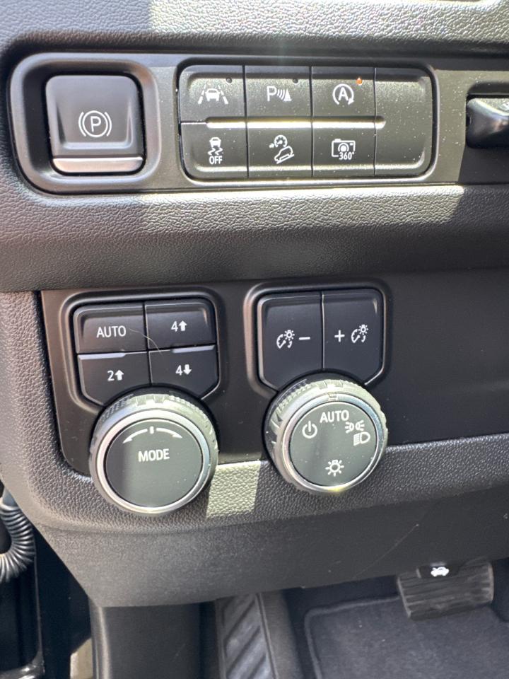 Chevrolet Tahoe High Country 4WD 2023