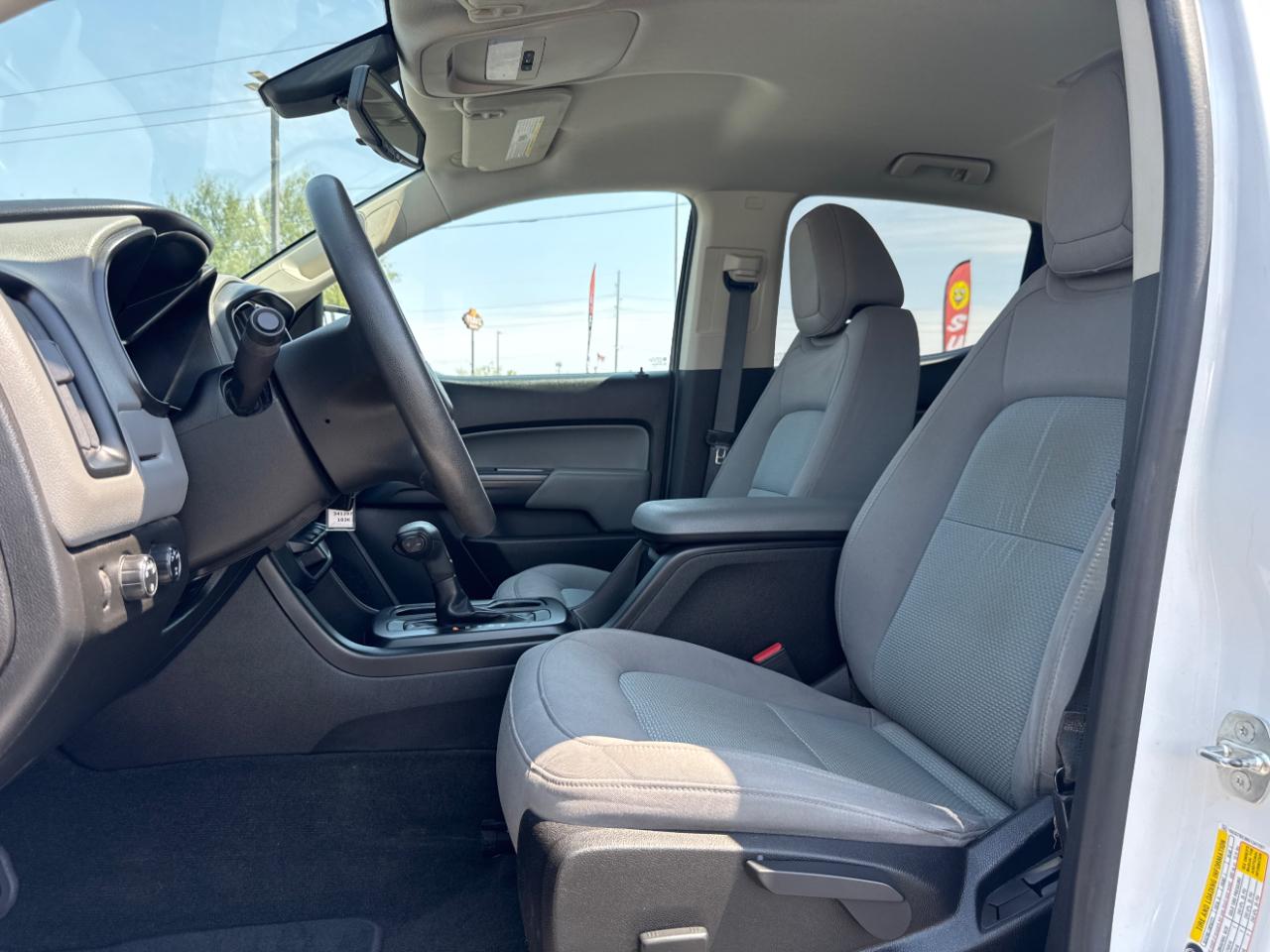 Chevrolet Colorado WT Crew Cab 4WD Short Box 2016