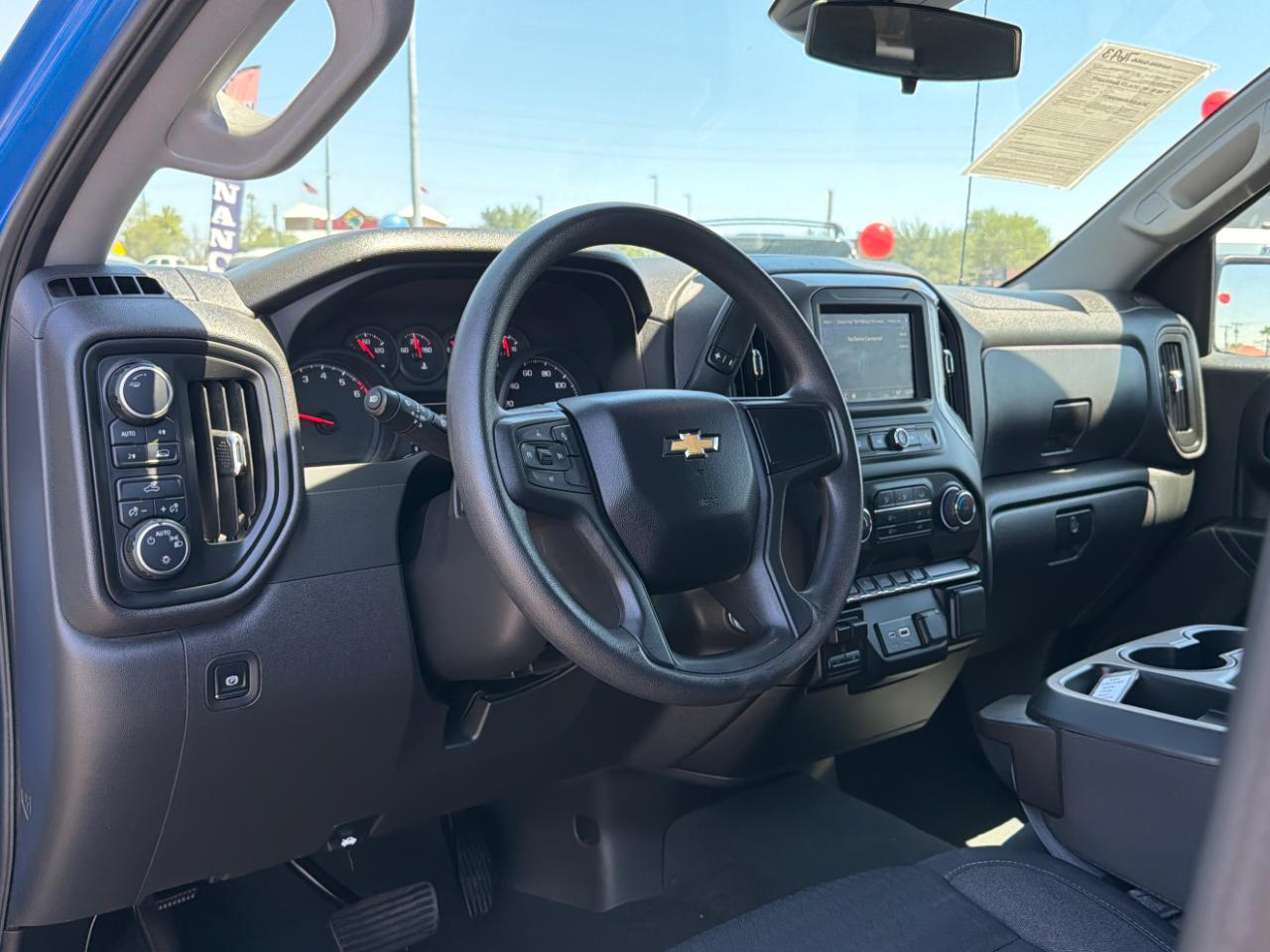 Chevrolet Silverado 1500 Custom Crew Cab 4WD 2025
