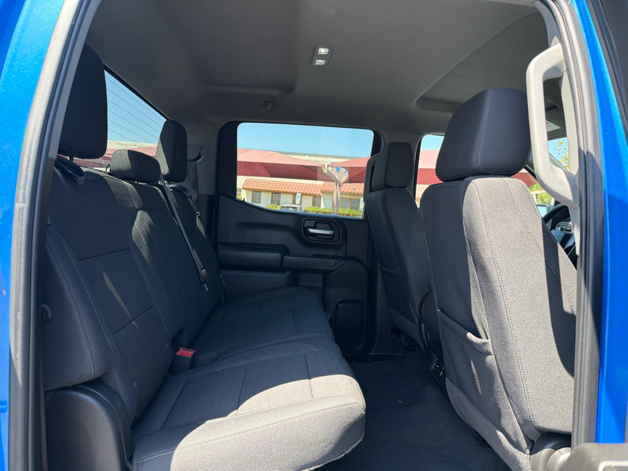 Chevrolet Silverado 1500 Custom Crew Cab 4WD 2025