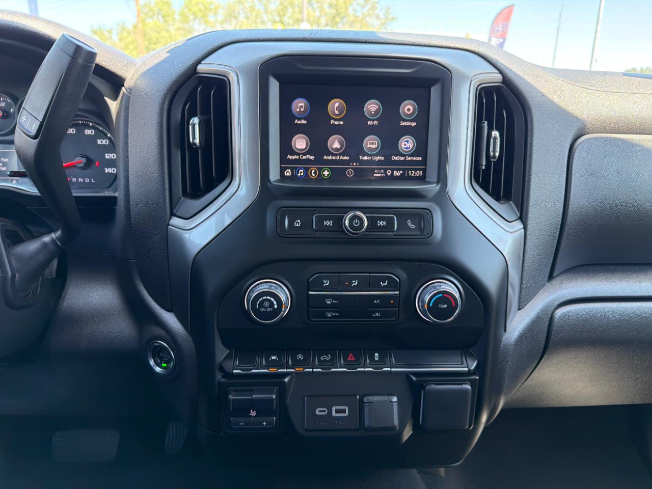 Chevrolet Silverado 1500 Custom Crew Cab 4WD 2025