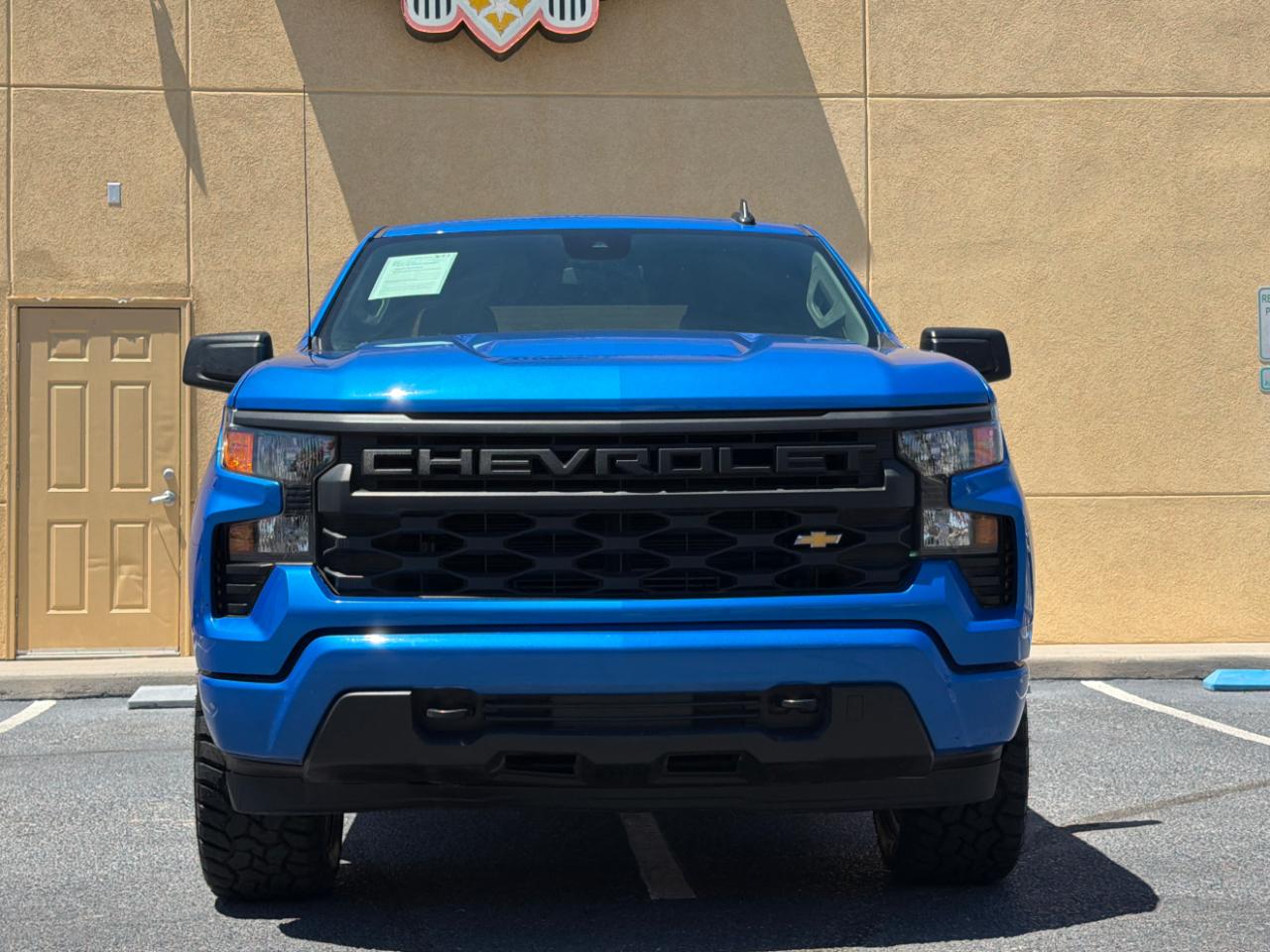 Chevrolet Silverado 1500 Custom Crew Cab 4WD 2025