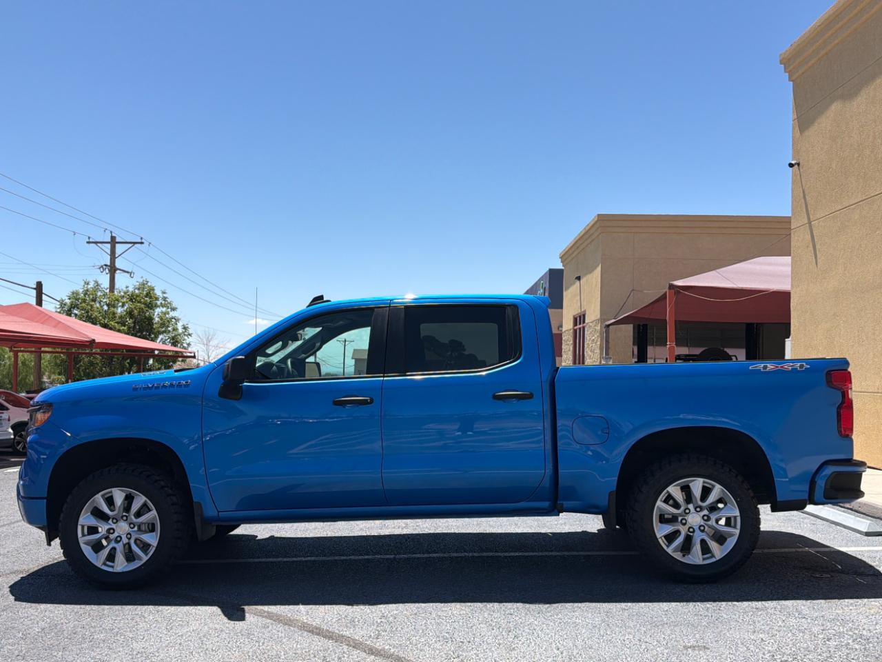 Chevrolet Silverado 1500 Custom Crew Cab 4WD 2025
