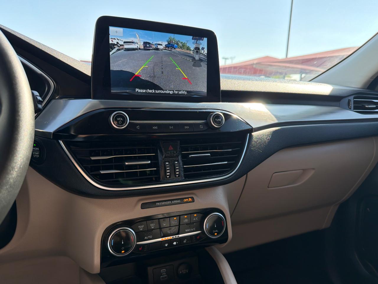 Ford Escape Titanium 4WD 2022