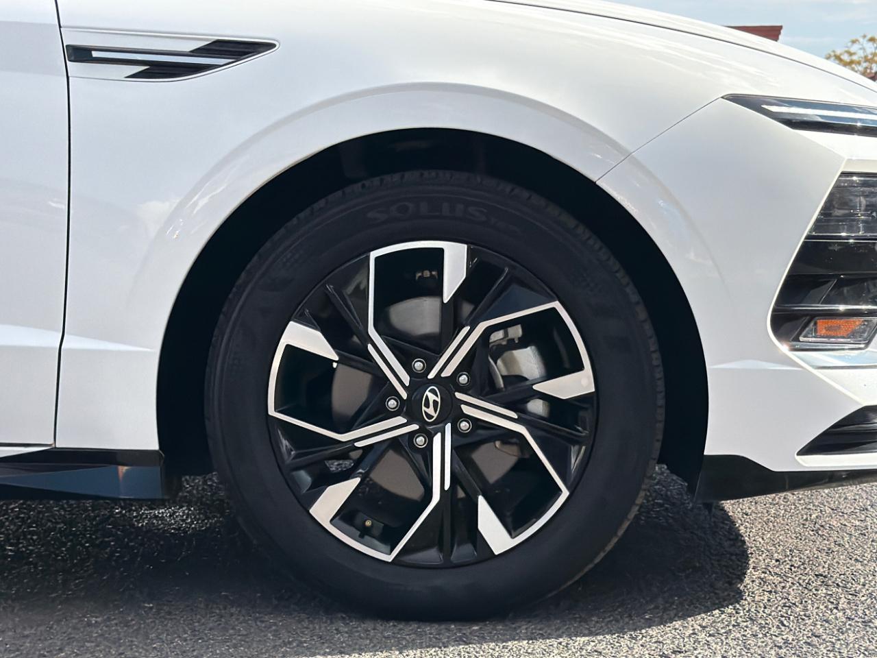 Hyundai Sonata SEL 2025
