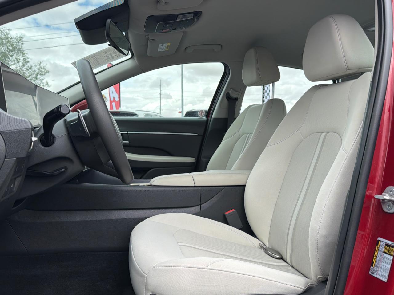 Hyundai Sonata SEL 2025