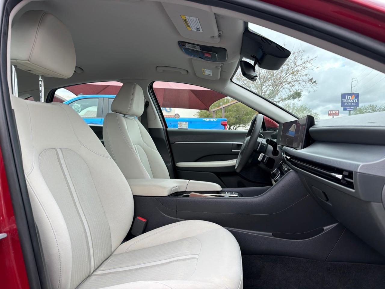 Hyundai Sonata SEL 2025