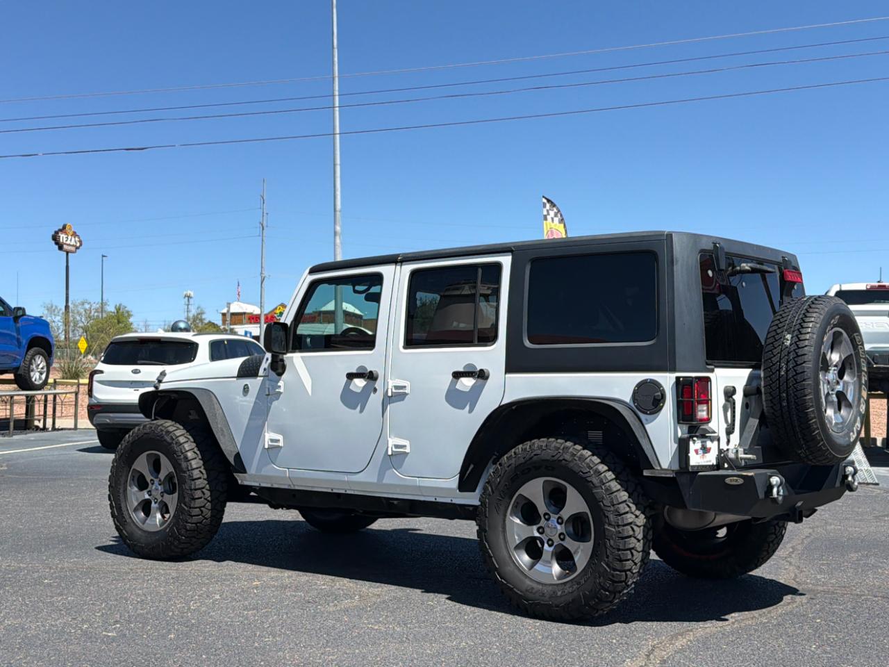 Jeep Wrangler Unlimited Sahara 4WD 2017