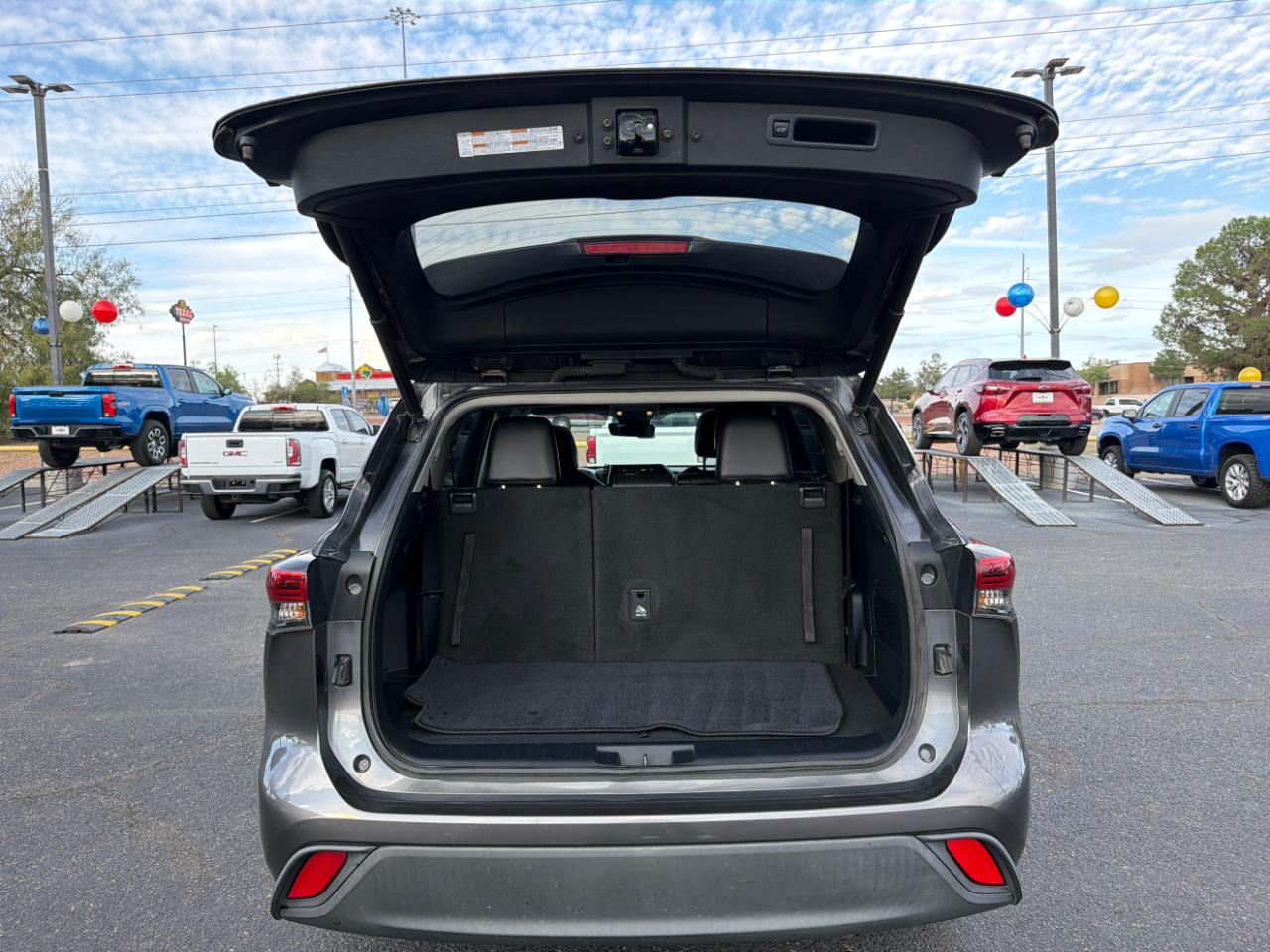 Toyota Highlander XLE AWD V6 2021