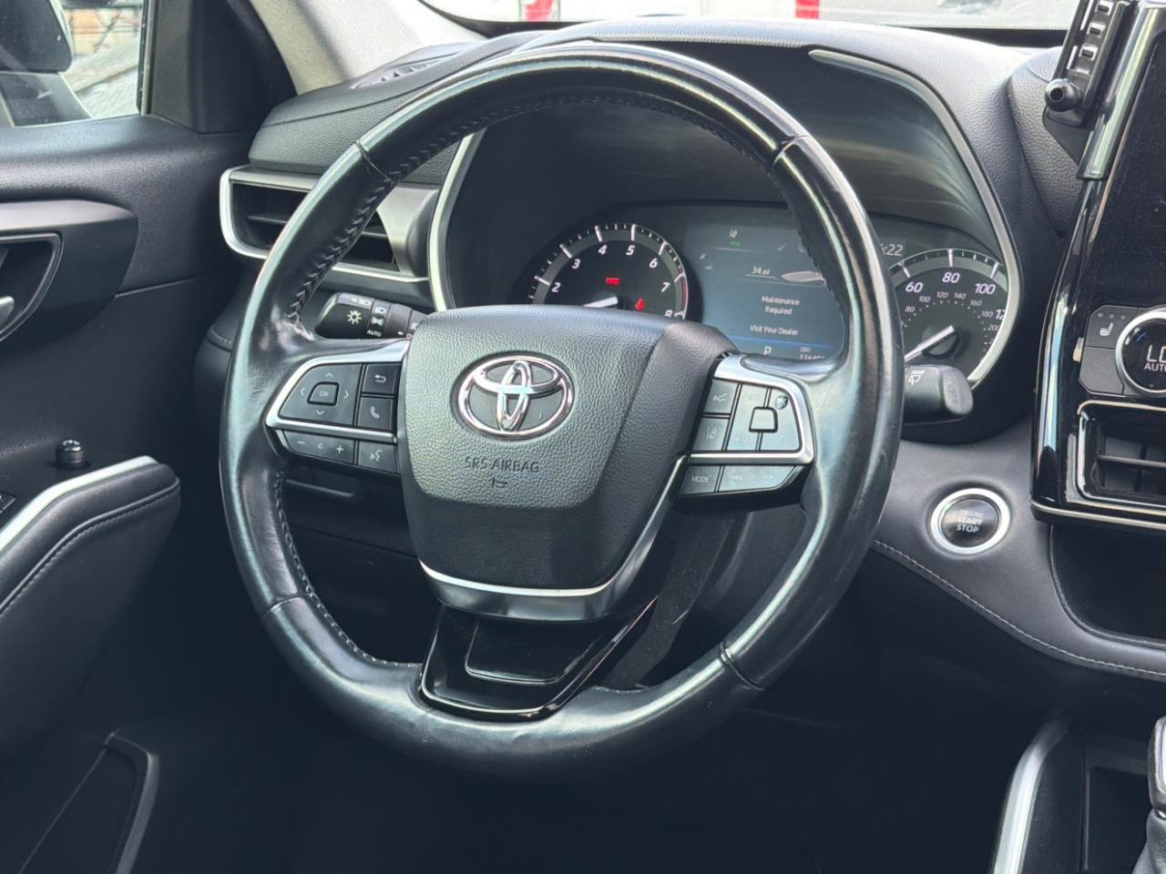Toyota Highlander XLE AWD V6 2021