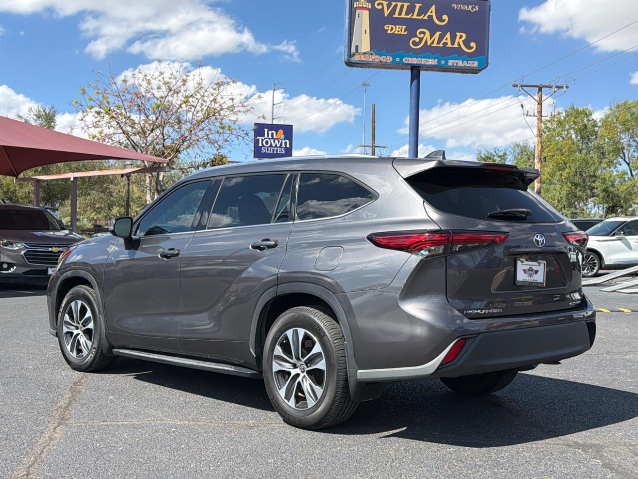 Toyota Highlander XLE AWD V6 2021