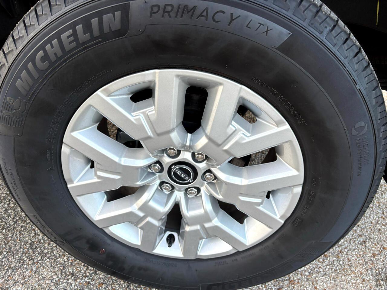 Nissan Frontier Crew Cab 4x4 SV Auto 2023