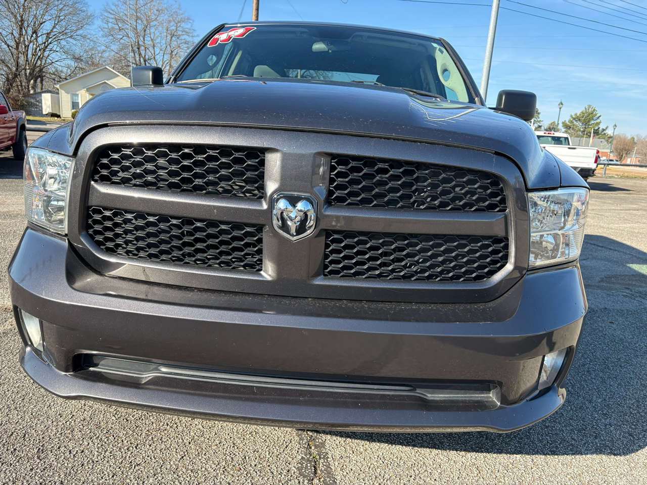 RAM 1500 Classic Express 4x2 Crew Cab 5'7" Box 2019