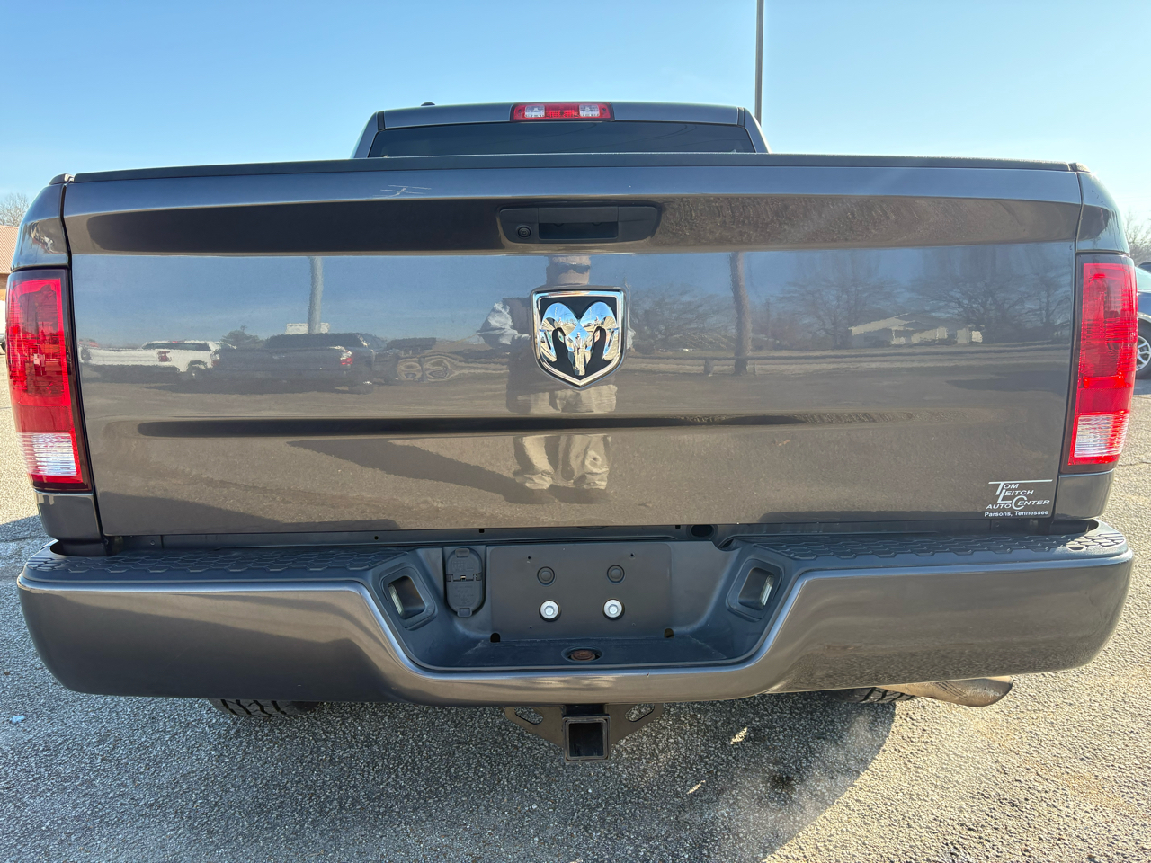 RAM 1500 Classic Express 4x2 Crew Cab 5'7" Box 2019