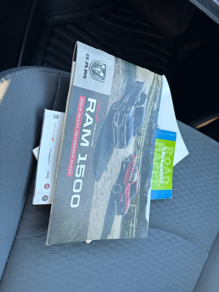 RAM 1500 Classic Express 4x2 Crew Cab 5'7" Box 2019