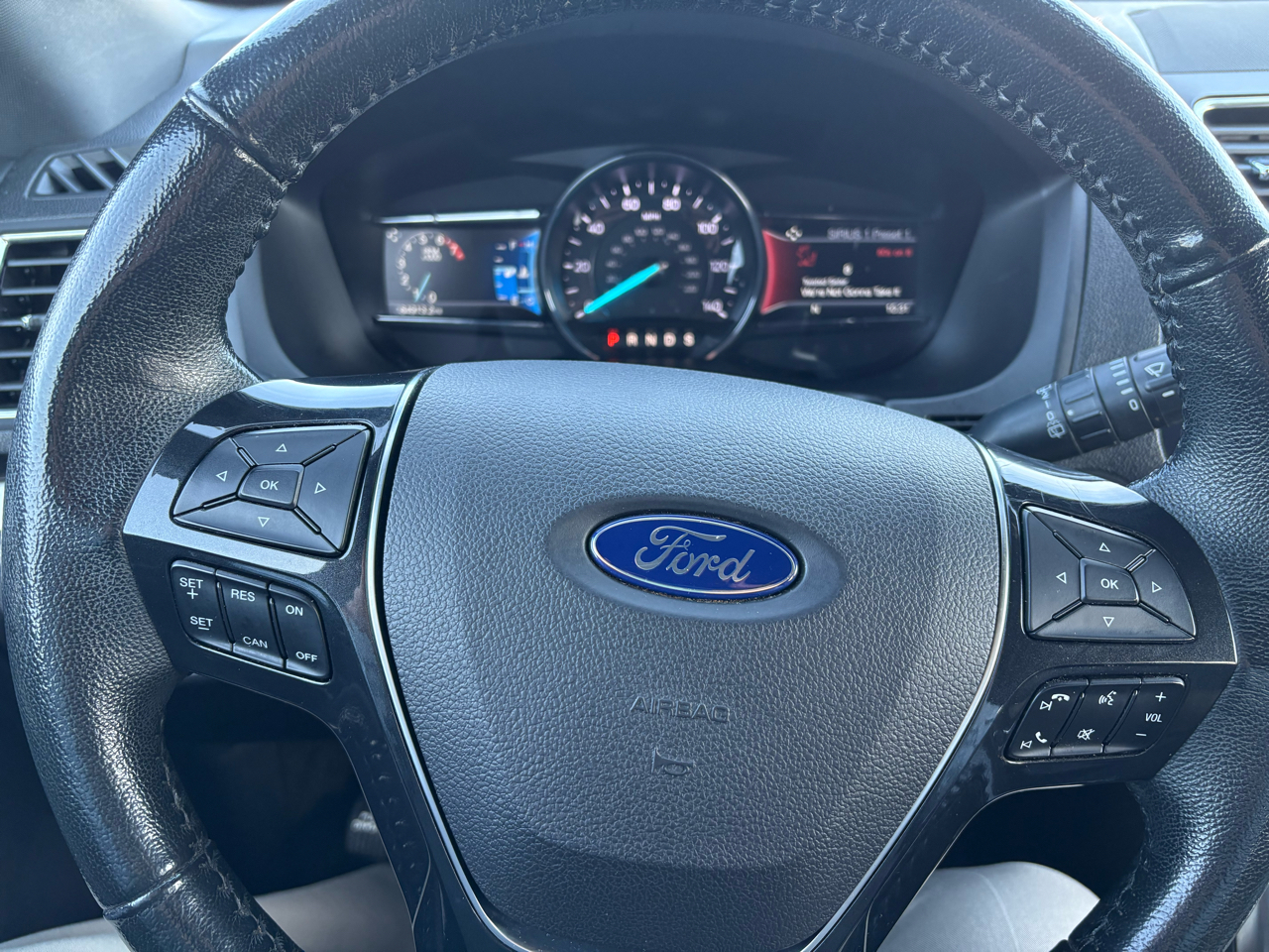 Ford Explorer Limited FWD 2018