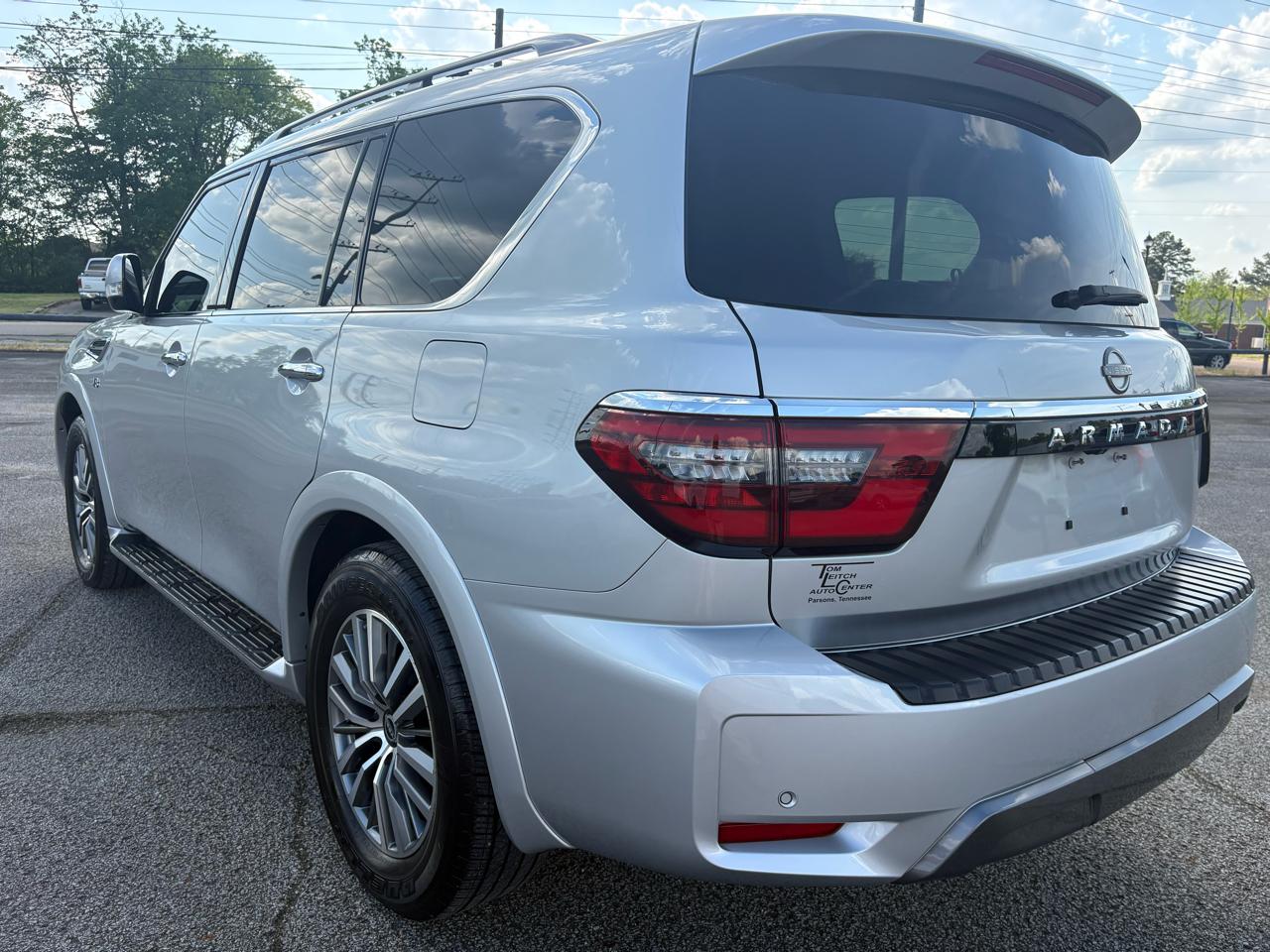 Nissan Armada 4x4 SV 2021