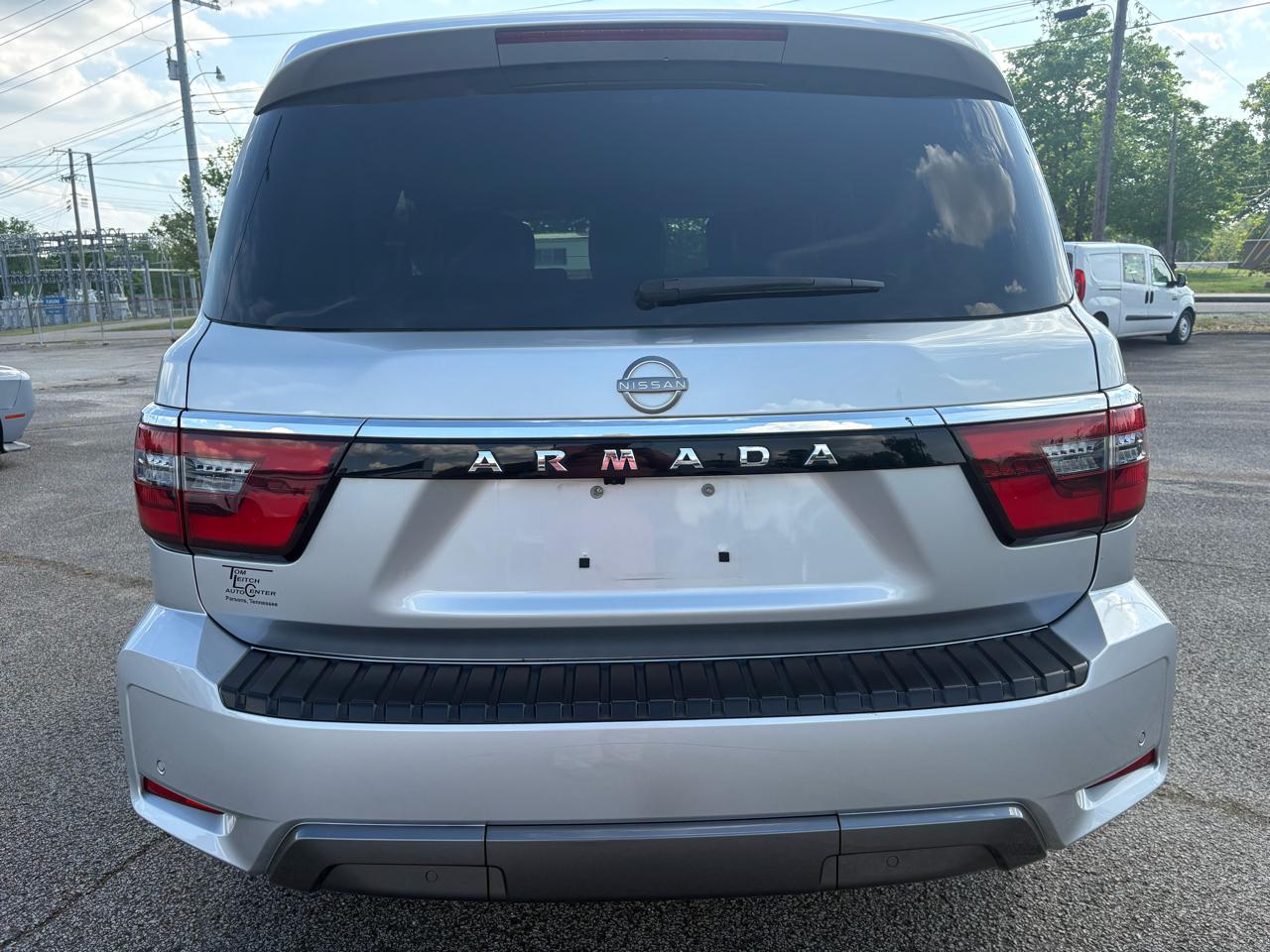 Nissan Armada 4x4 SV 2021