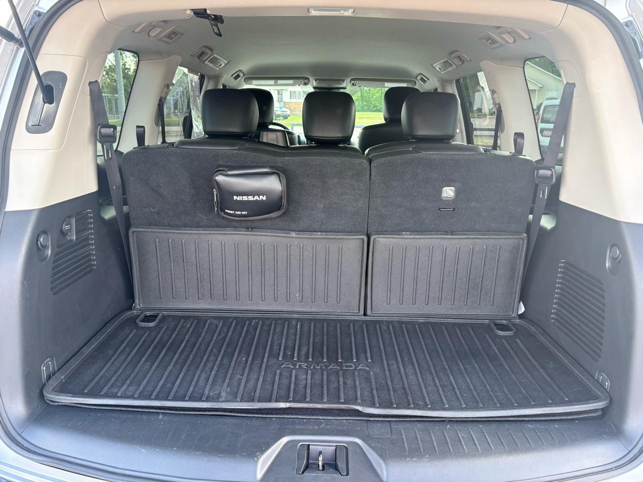 Nissan Armada 4x4 SV 2021