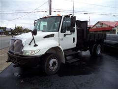 2005 International 4200 