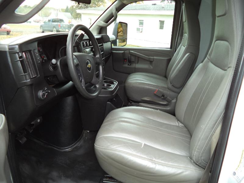 Chevrolet Express G3500 139" 2018