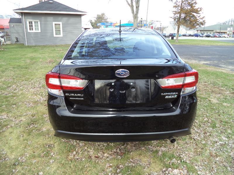 Subaru Impreza 2.0i 4-Door 2017