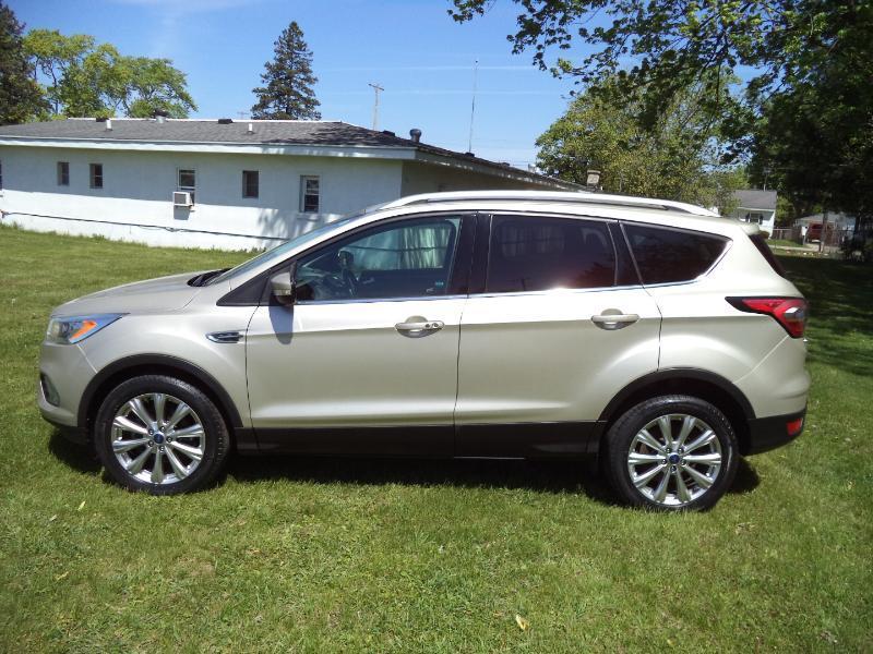 Ford Escape Titanium FWD 2017