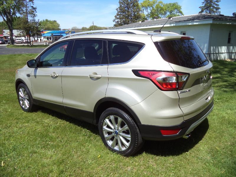 Ford Escape Titanium FWD 2017