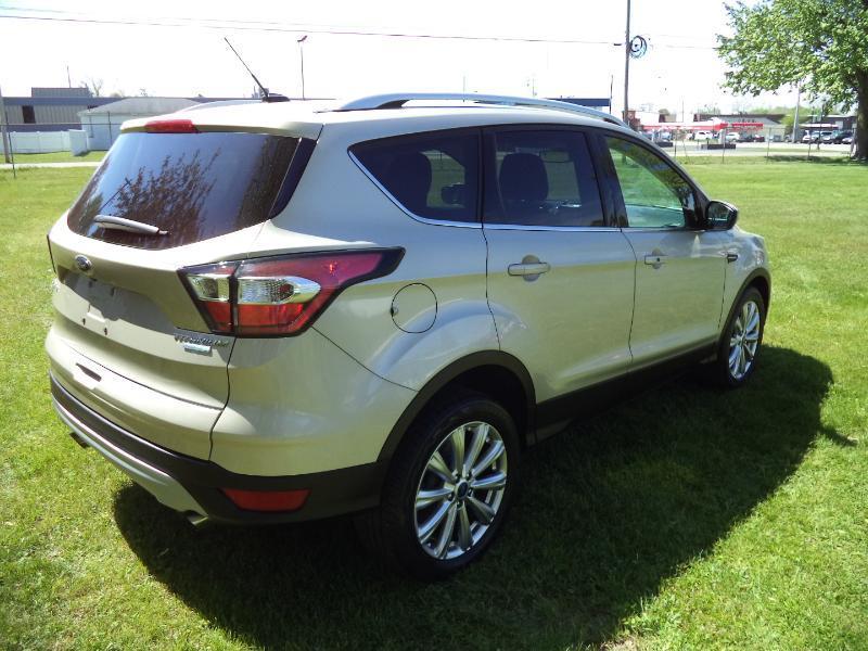 Ford Escape Titanium FWD 2017