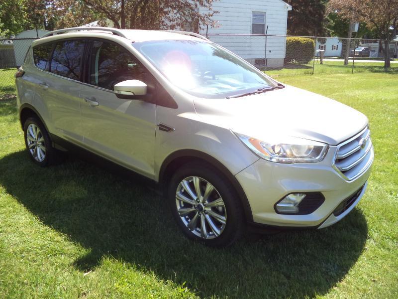 Ford Escape Titanium FWD 2017
