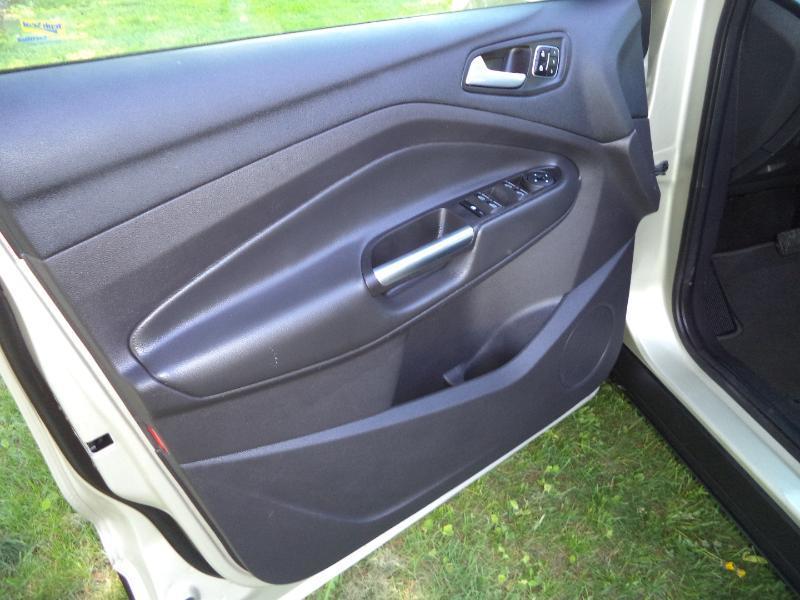 Ford Escape Titanium FWD 2017