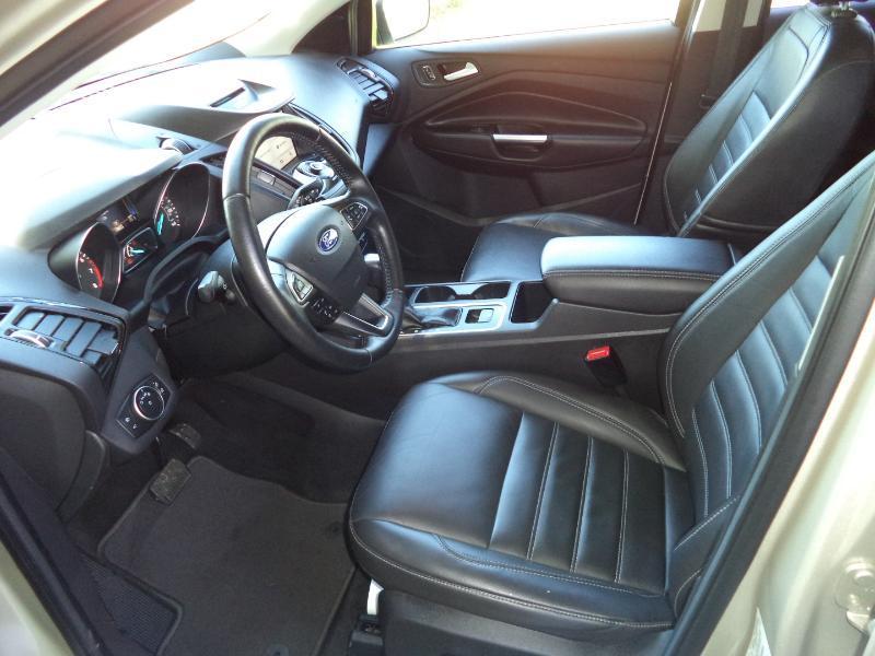 Ford Escape Titanium FWD 2017