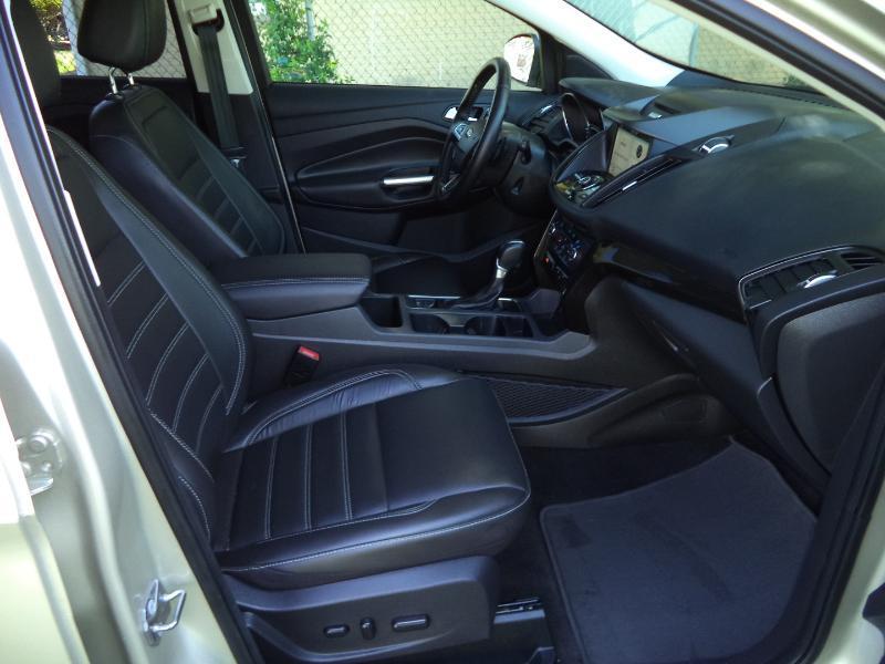 Ford Escape Titanium FWD 2017