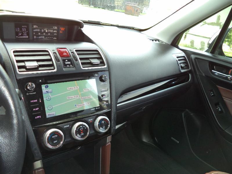 Subaru Forester 2.5i Touring 2017