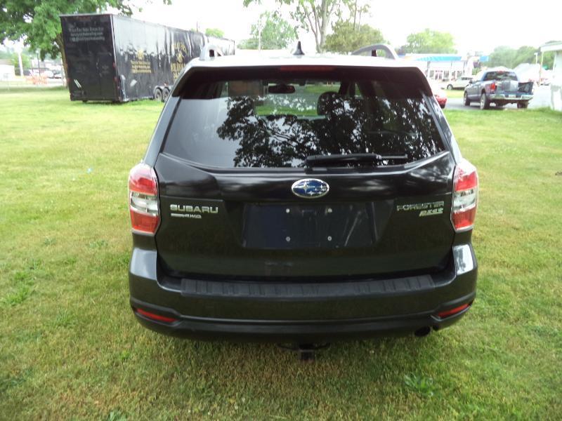 Subaru Forester 2.5i Touring 2016