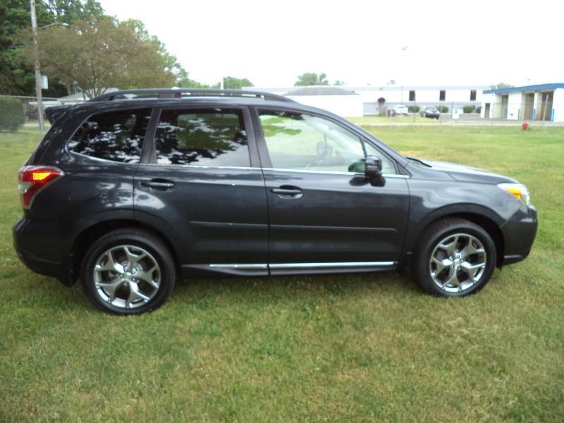 Subaru Forester 2.5i Touring 2016