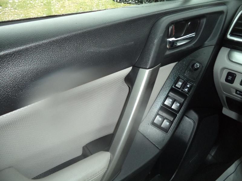 Subaru Forester 2.5i Touring 2016
