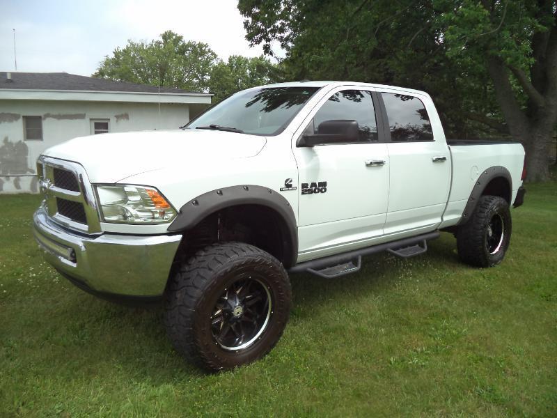 RAM 2500 SLT Crew Cab SWB 4WD 2017