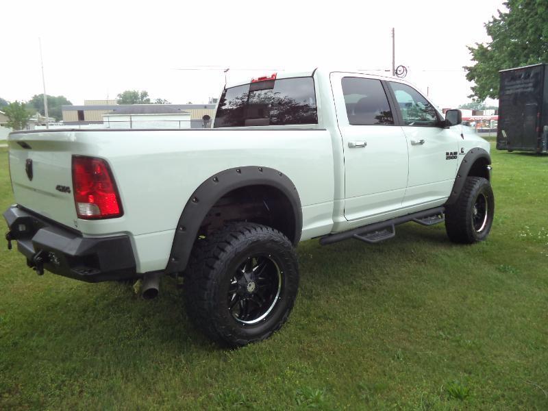RAM 2500 SLT Crew Cab SWB 4WD 2017