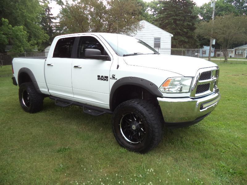 RAM 2500 SLT Crew Cab SWB 4WD 2017