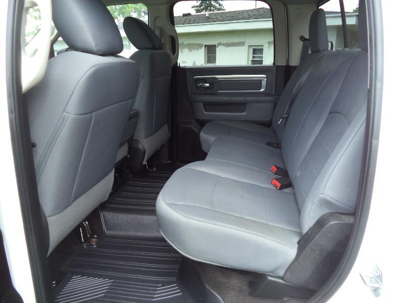 RAM 2500 SLT Crew Cab SWB 4WD 2017