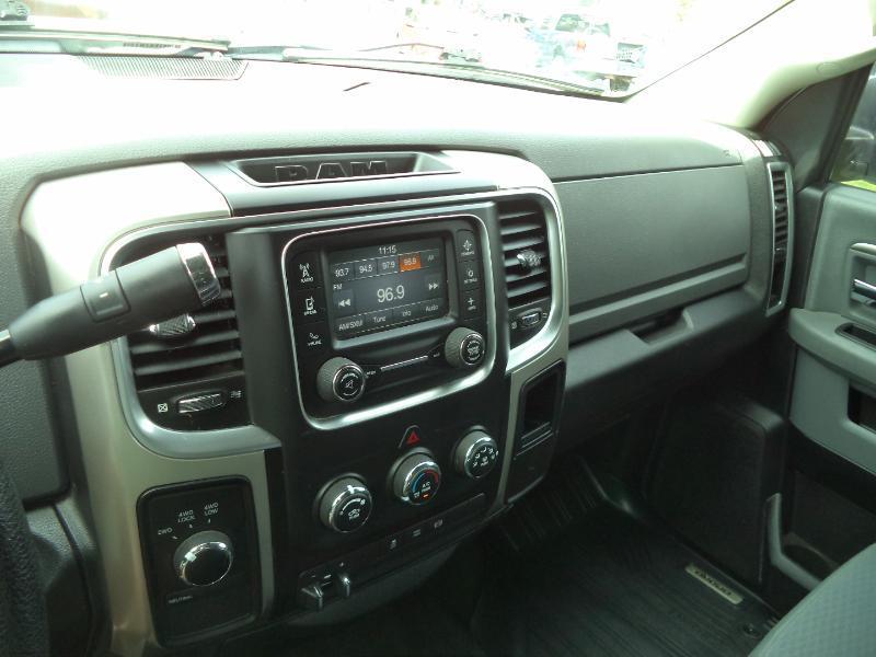 RAM 2500 SLT Crew Cab SWB 4WD 2017