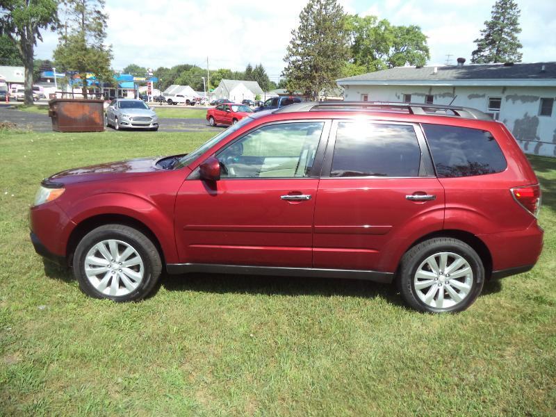 Subaru Forester 2.5X Limited 2011