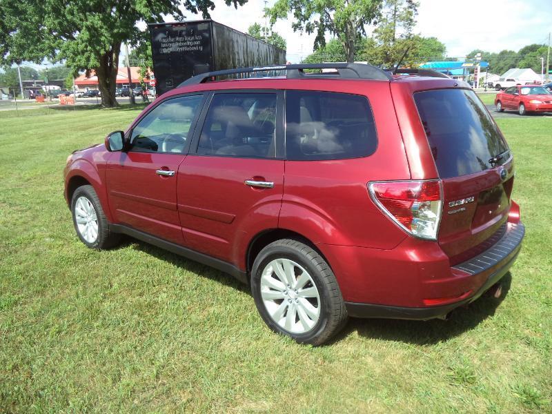 Subaru Forester 2.5X Limited 2011