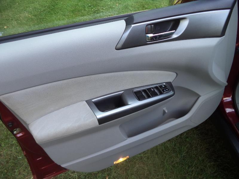 Subaru Forester 2.5X Limited 2011