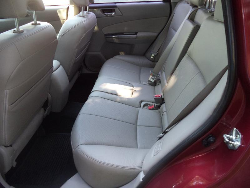Subaru Forester 2.5X Limited 2011
