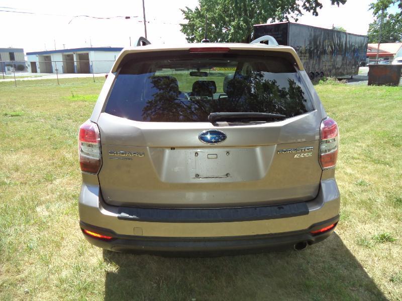 Subaru Forester 2.5i Touring 2015